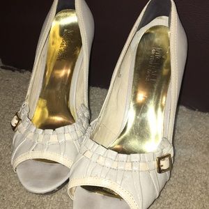 Michael Kors | Nude Heels